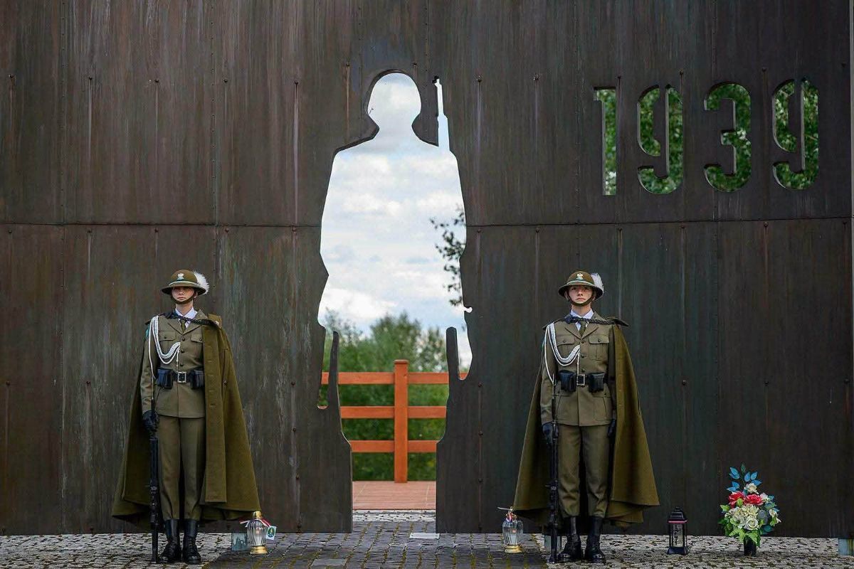 Obchody-87.-rocznicy-bitwy-o-most-w-biskupicach-radlowskich_5